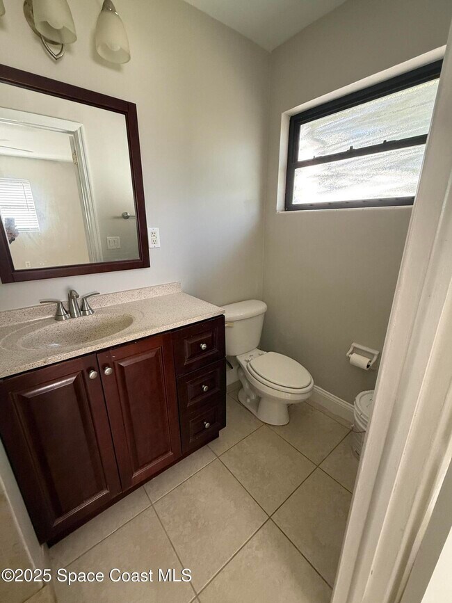 Building Photo - 4303 Yorkshire Dr