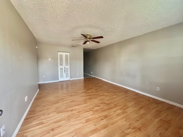 Building Photo - 113 Lake Villa Way