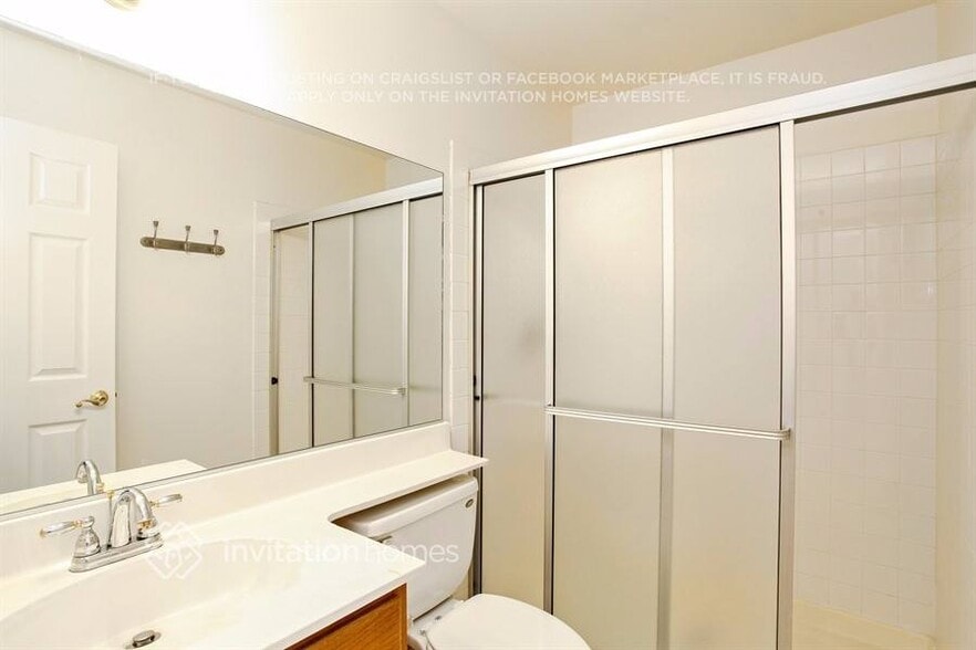 Building Photo - 610 E Eldorado Ln