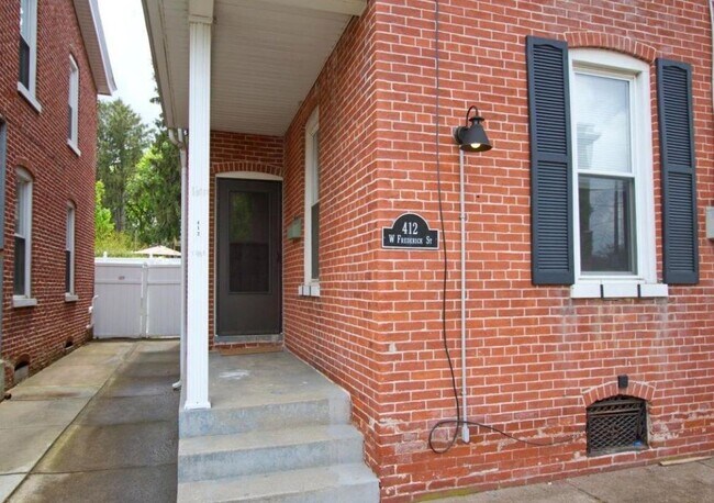 Building Photo - 412 W Frederick St