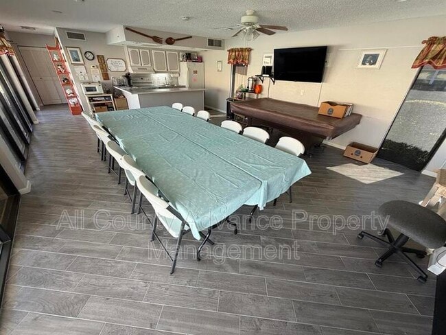 Building Photo - 218 Dogwood Cir