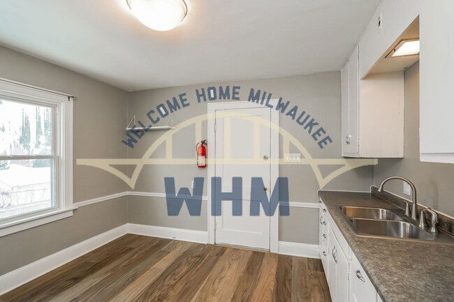 Building Photo - 2017 N 57th St