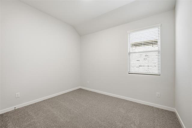 Building Photo - 4005 Sandstone Dr