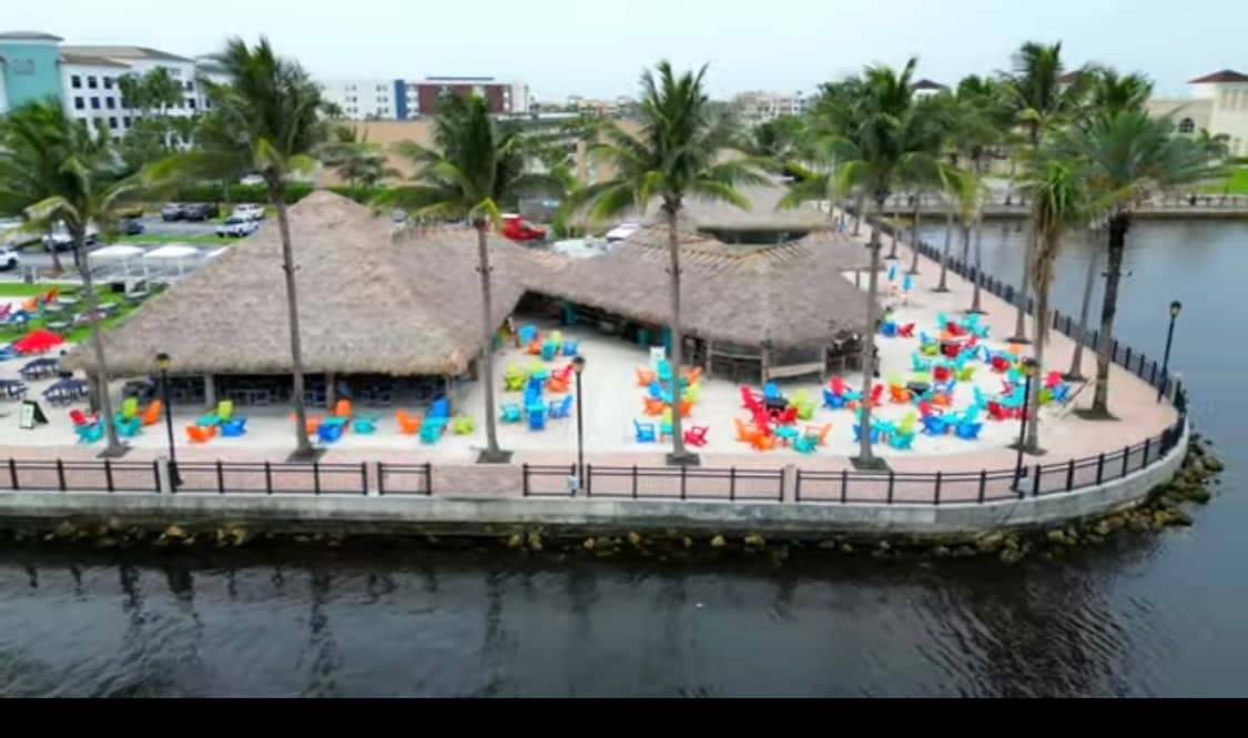 Tiki Bar - 4158 Tamiami Trl