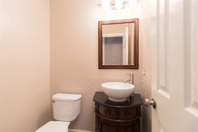 Building Photo - 5215 Heathervale Ct