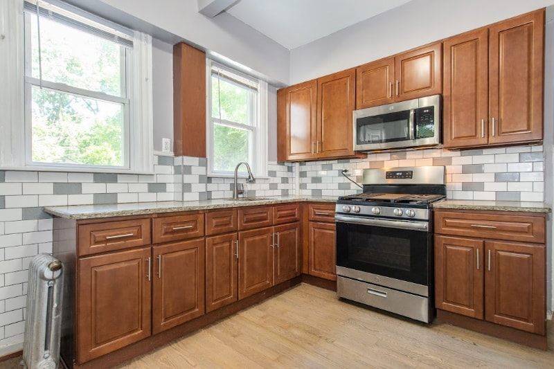 Building Photo - 233 Glenwood Ave