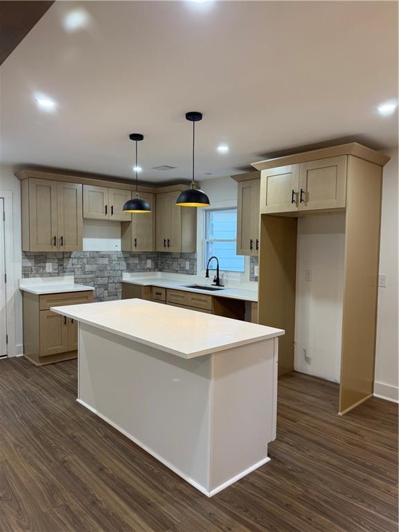 Building Photo - 1938 GA-212