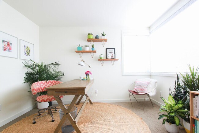 Building Photo - Modern 3-Bedroom Home in North Queen Anne