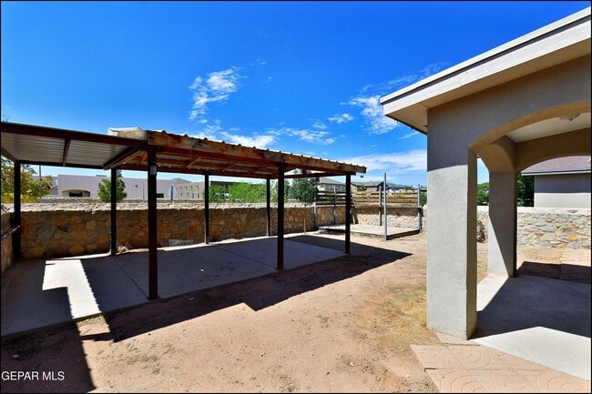 Building Photo - 14972 Louis Baudoin