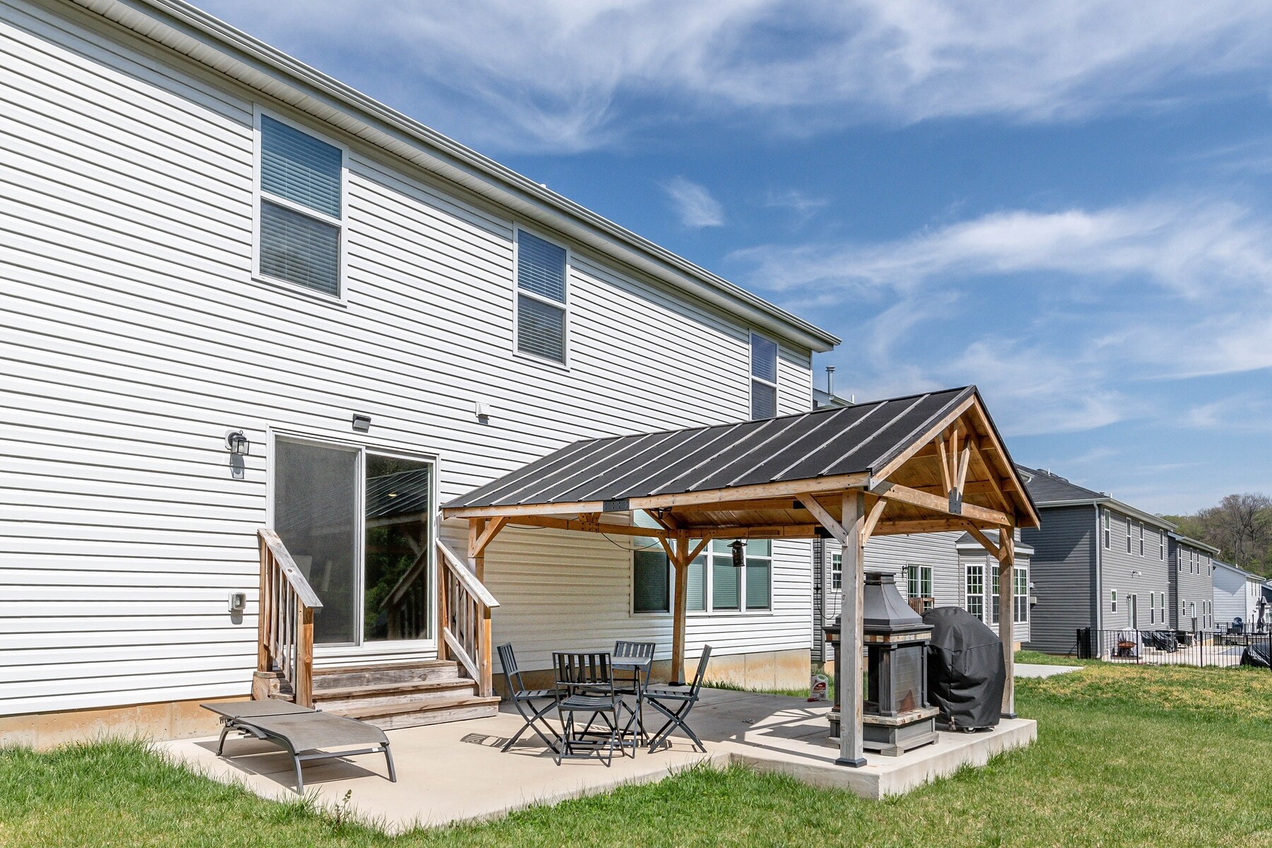 Building Photo - 732 Fox Creek Dr