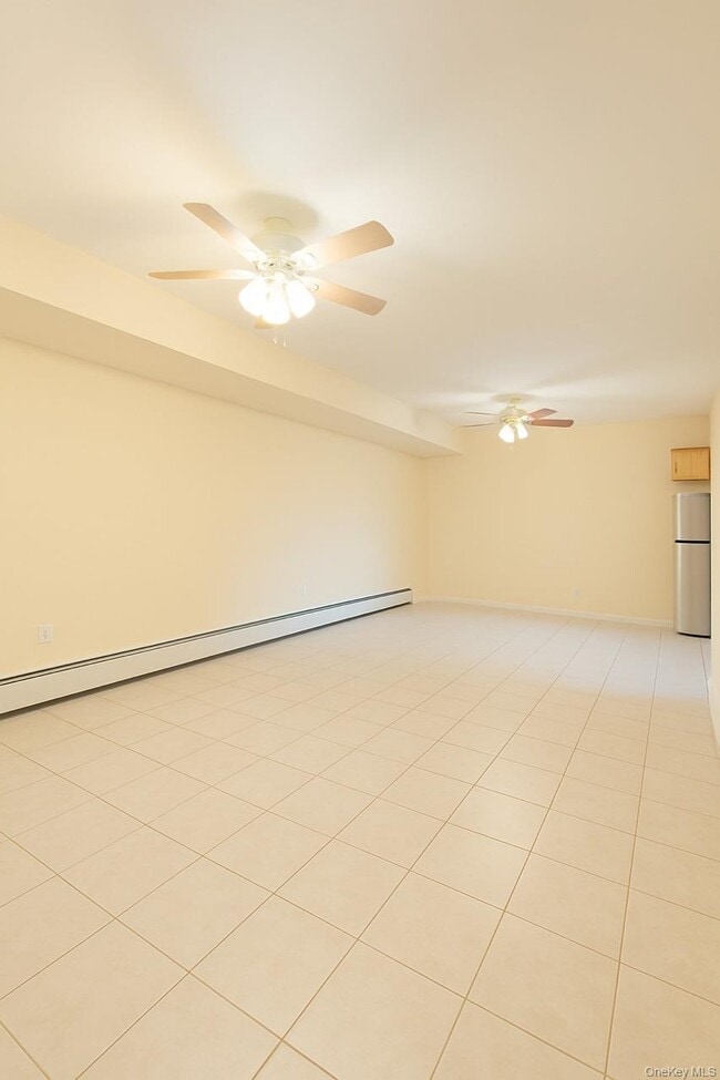 Building Photo - 10 Ashlyn Dr