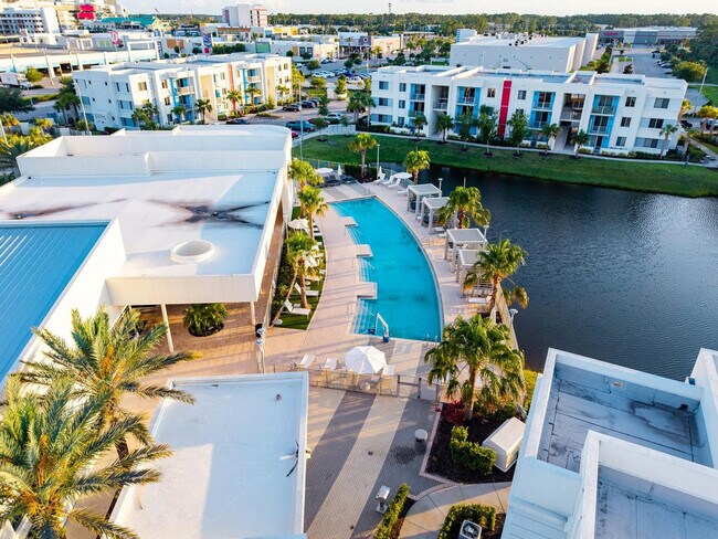 Building Photo - 257 S Seneca Blvd