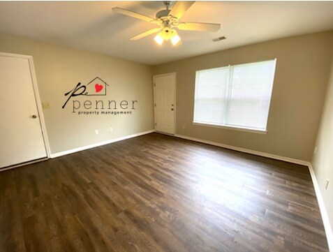 Building Photo - 409 E Benning St