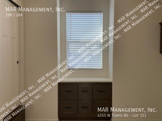 Building Photo - 4555 W Tonto Rd