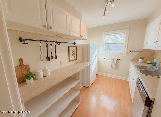 Building Photo - 3520 Willis Ave