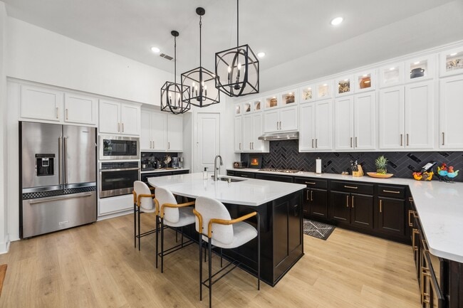 Building Photo - 17910 McClary Cardinal Dr