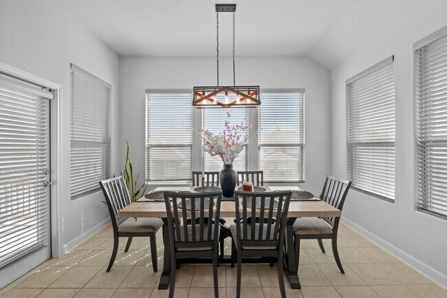 Building Photo - 1606 Brass Canyon