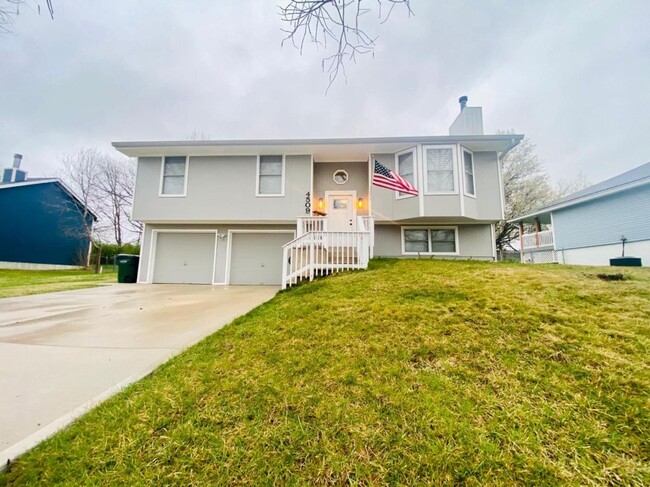 Primary Photo - 4509 Parkway Dr