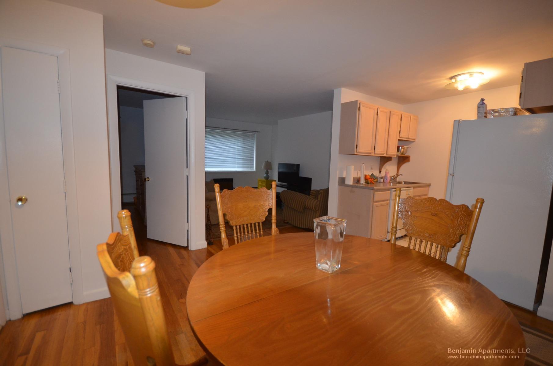 Building Photo - 50 Evergreen St