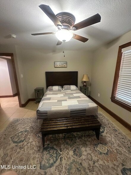 Building Photo - 10325 Clearwater Rd