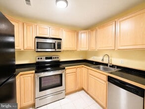 Building Photo - 1421 T St NW