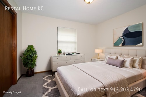 Building Photo - 4813 Woodward-