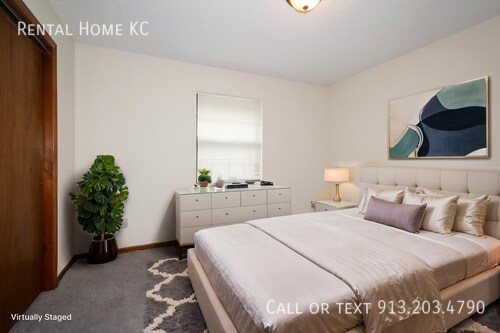Building Photo - 4813 Woodward-