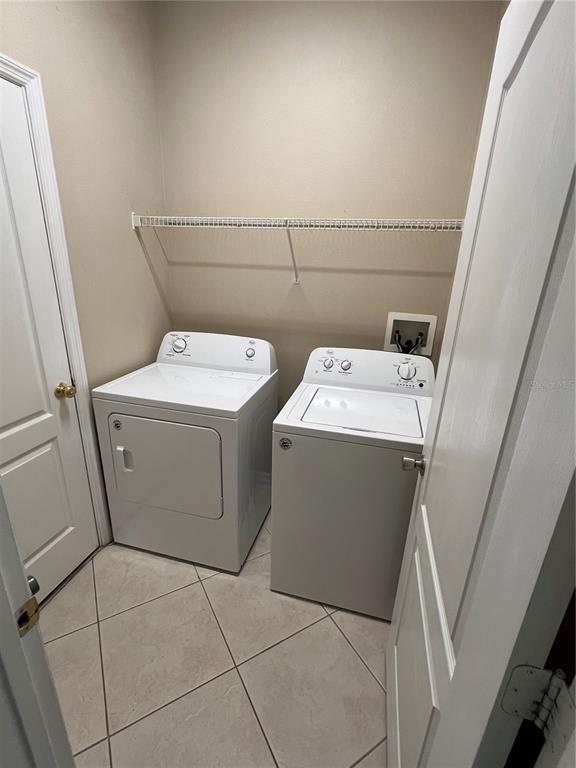 Building Photo - 400 Casting Ct