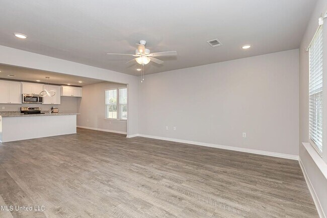 Building Photo - 14180 Sanctuary Trails Dr