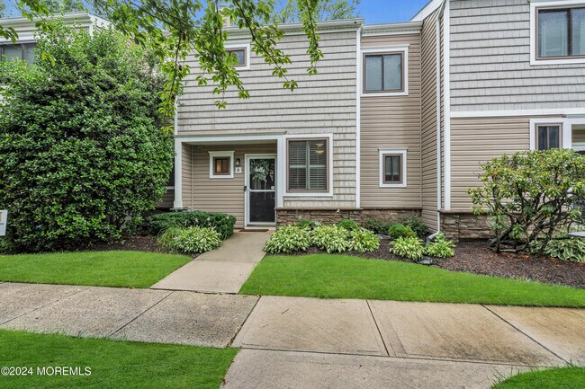 Building Photo - 8 Fern Ct