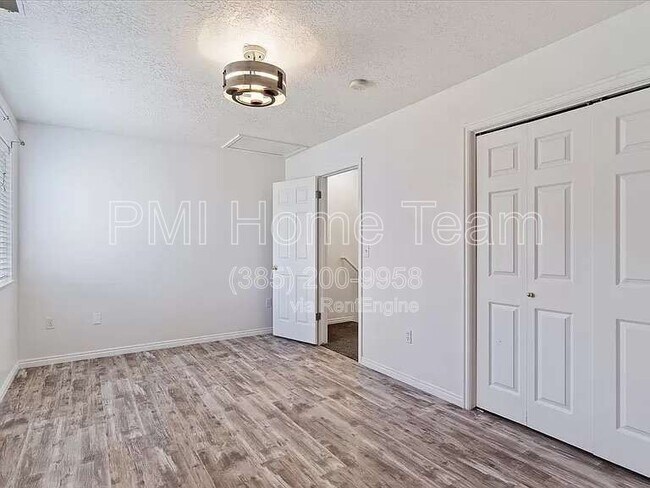Building Photo - 619 W 2300 S