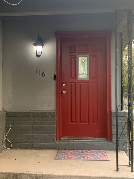 Building Photo - 116 Stricklen Ave