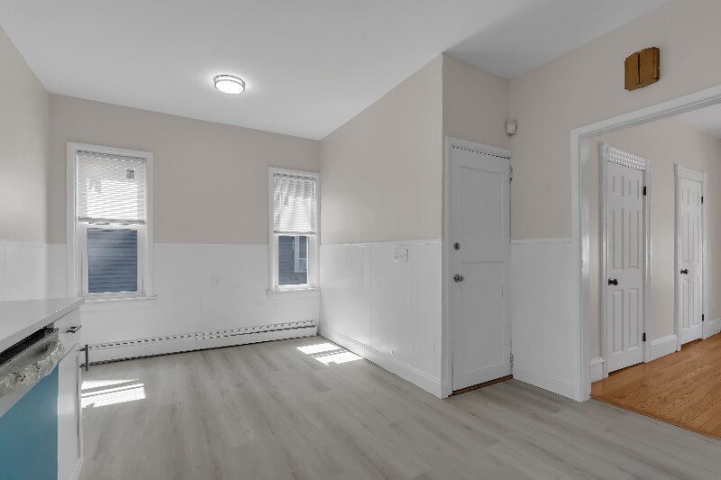 Building Photo - 77 Vinton St