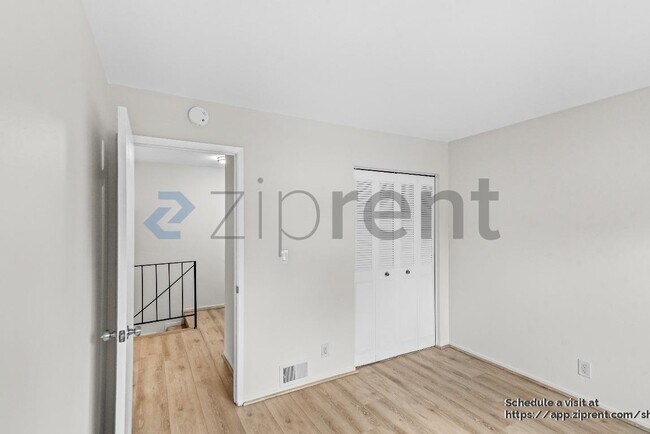 Building Photo - 5730 Allen Ave