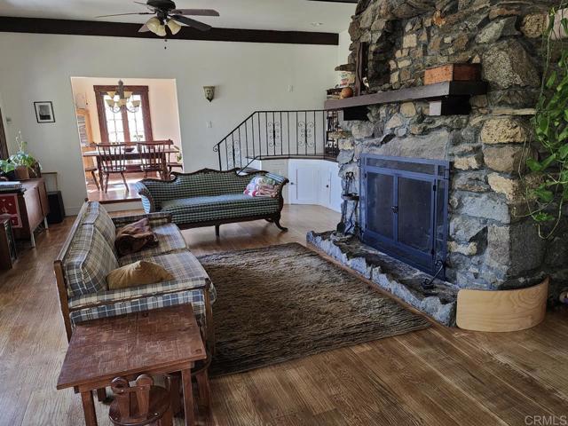 Building Photo - 3094 Blue Jay Dr