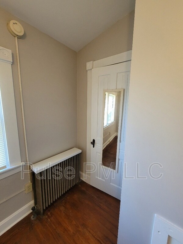 Building Photo - 634 Greenup St
