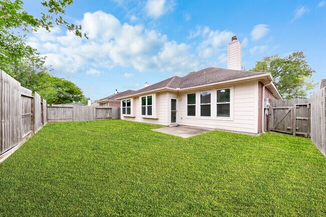 Building Photo - 5707 Overton Park Dr