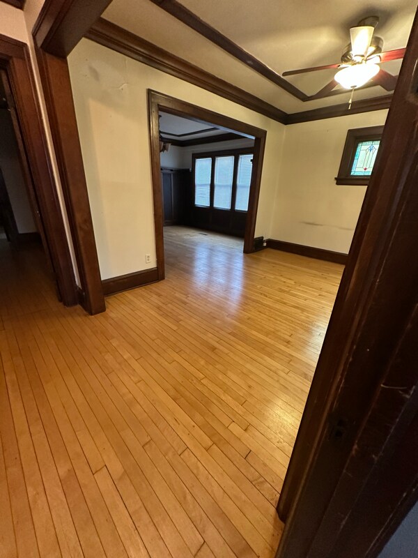 Building Photo - 319 E Montana St