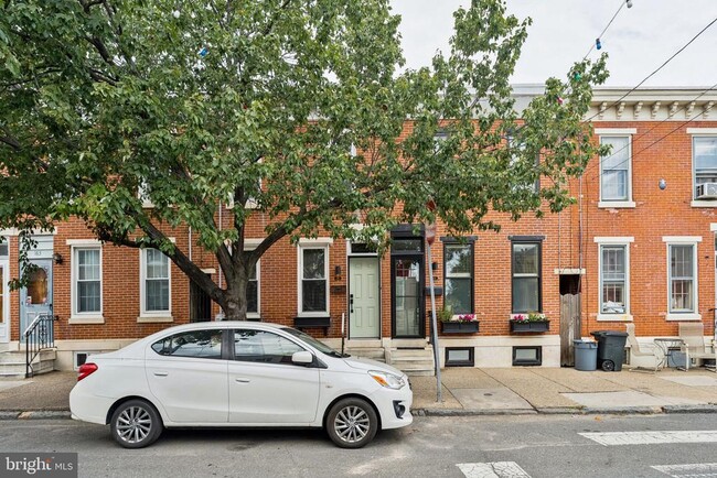 Building Photo - 161 Mifflin St