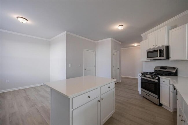 Building Photo - 853 Crossroads Ct