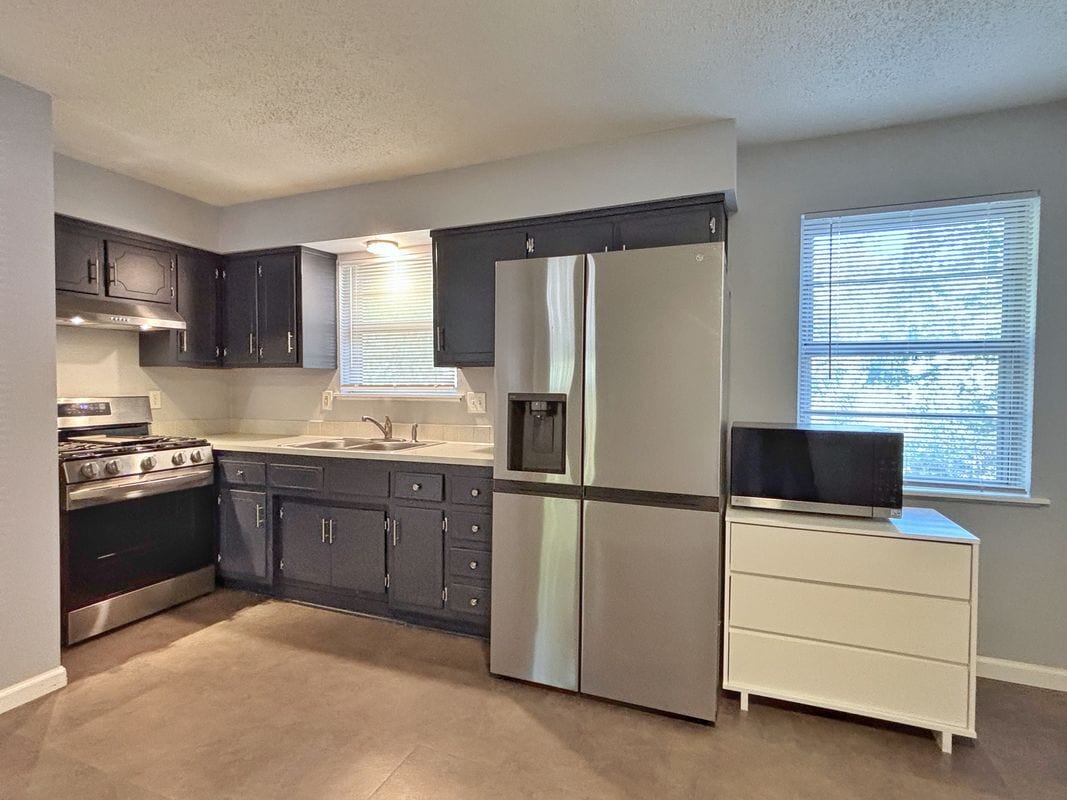 Building Photo - 2641 Maverick Ln