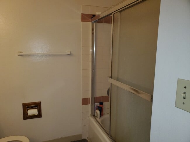 Building Photo - Single-story home with a private pool in the SDSU.