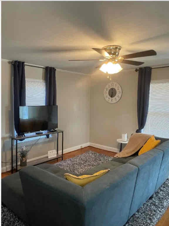 Building Photo - 115 Emmett St