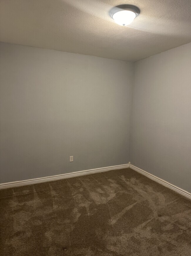 Building Photo - 3610 Porto Fino Ave