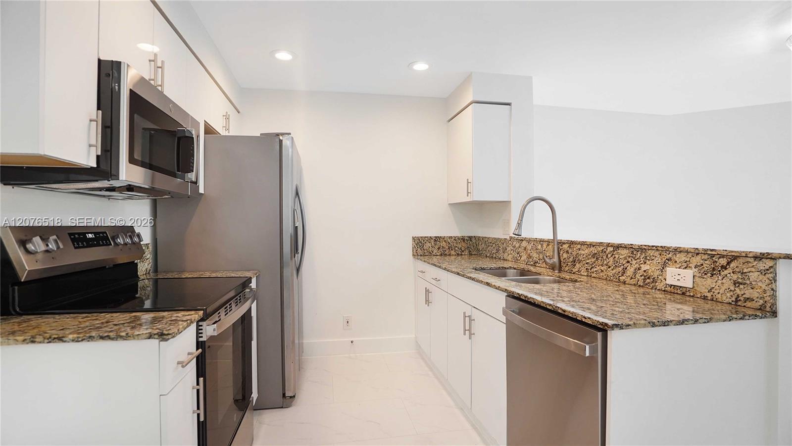 Building Photo - 1492 Veracruz Ln