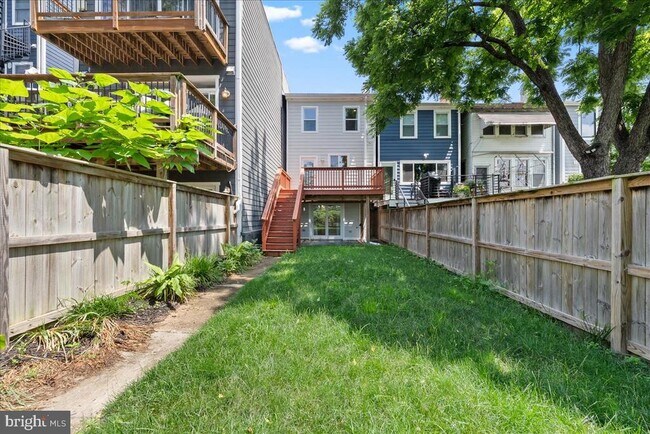 Building Photo - 1273 Oates St NE