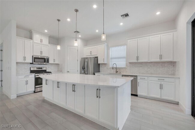 Building Photo - 8147 Lucello Ter S