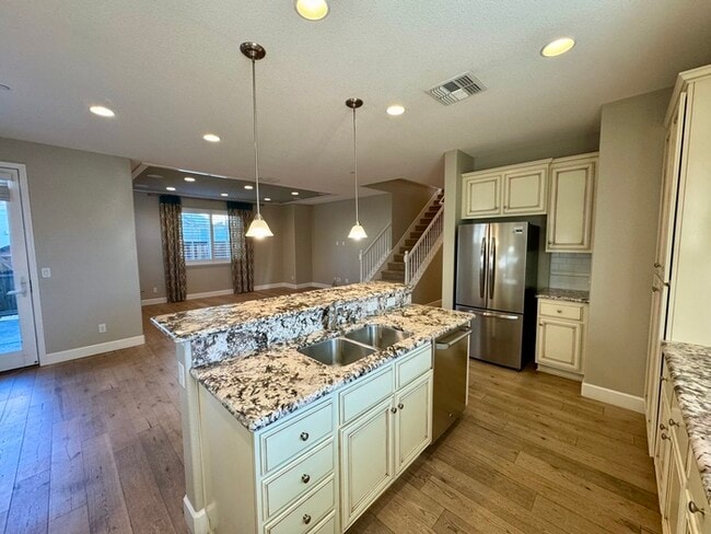 Building Photo - Beautiful Home in Lincoln! - 27 E Street