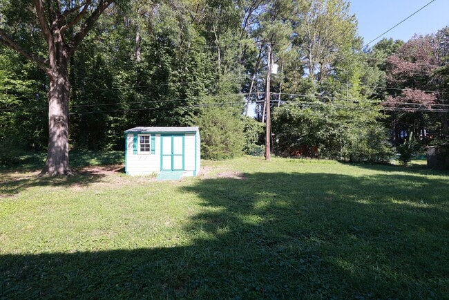 Building Photo - Incredible 2 story in West End with huge wraparound lawn
