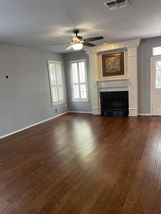 Building Photo - 25118 Flaming Arrow